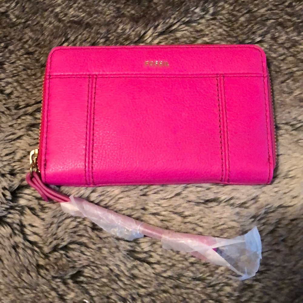Fossil wristlet